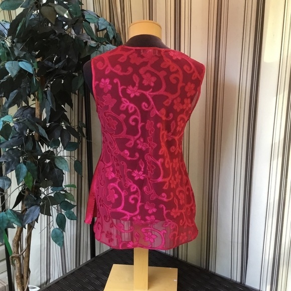 NINE and Co red satin look tank size med - Picture 15 of 16